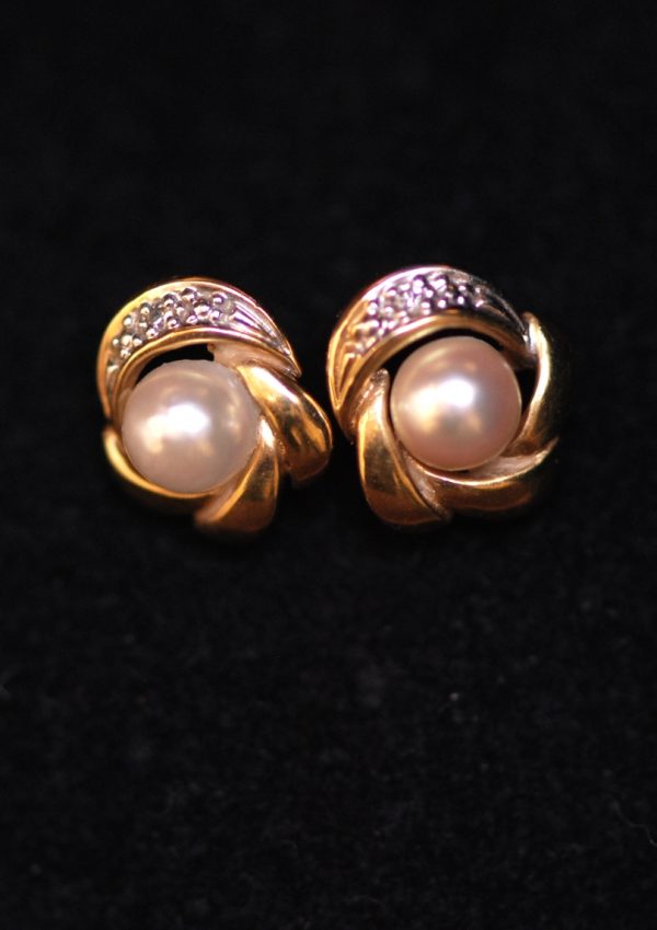 boucles d'oreilles perles entourage 2 ors diamants