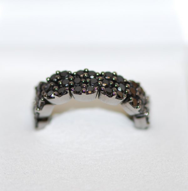Bague articulée "Mauboussin" modèle "Je te veux" en or blanc black rhodié et diamants noirs (environ 2,5 carats)