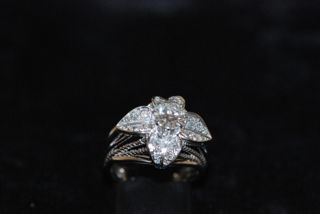 Bague Ancienne Française Diamant Or Blanc 18 Carats (750) - Taille 53 - Style Années 1950